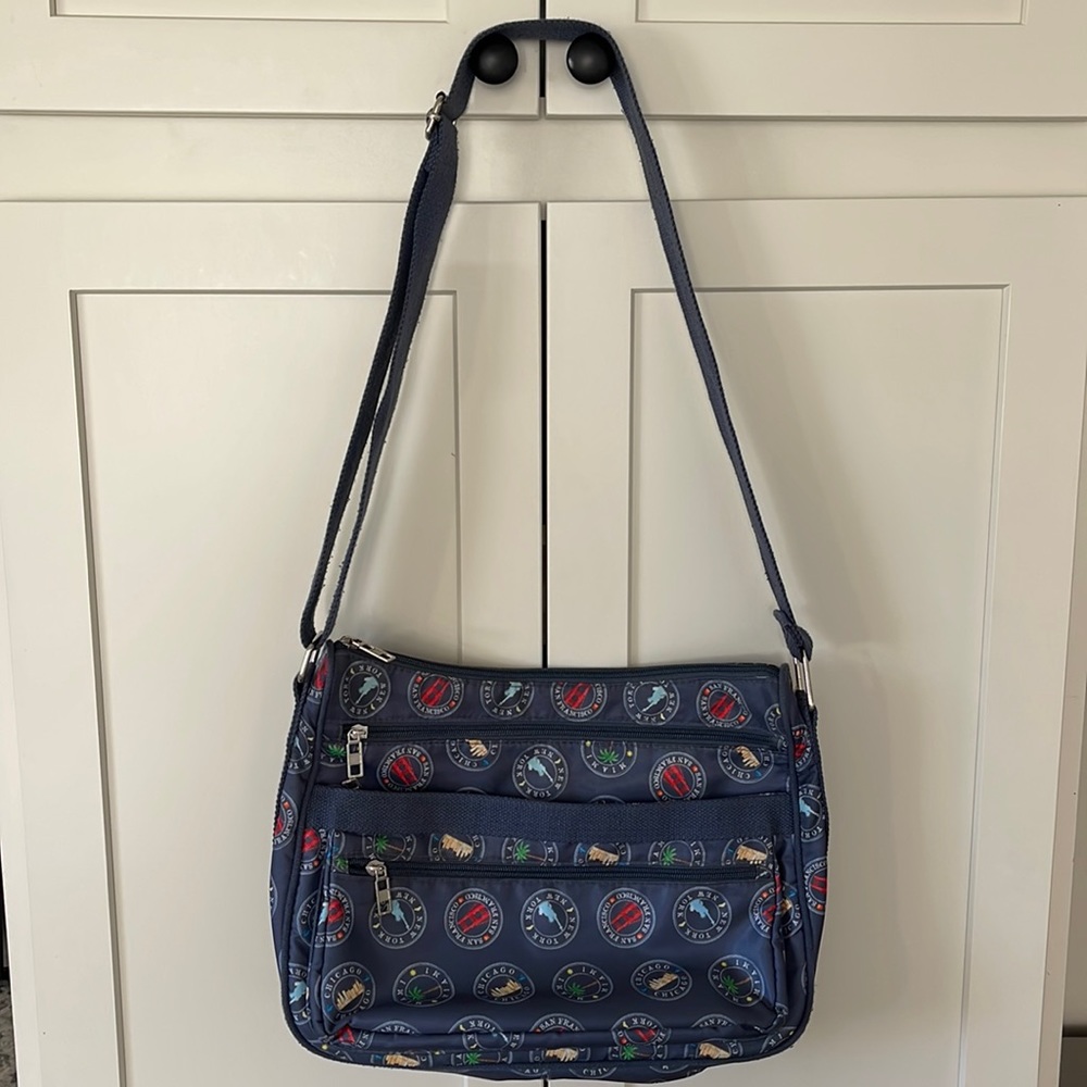 Bueno brand crossbody purse